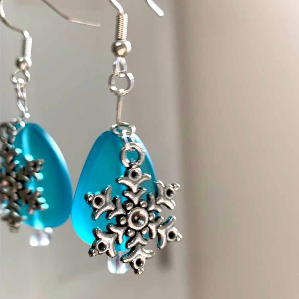 *LIMITED TIME* Winter Snowflake And Sea Glass Earrings